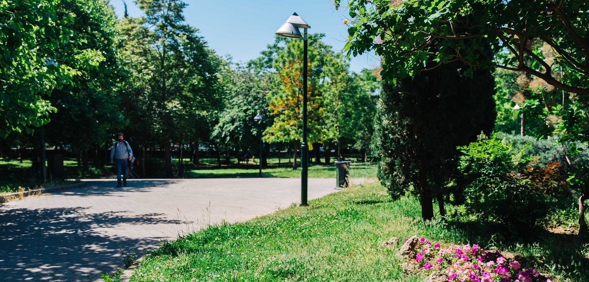 “Πάμε Αθήνα”: Online οδηγός για πλατείες, άλση και πάρκα τσέπης στις γειτονιές της πόλης